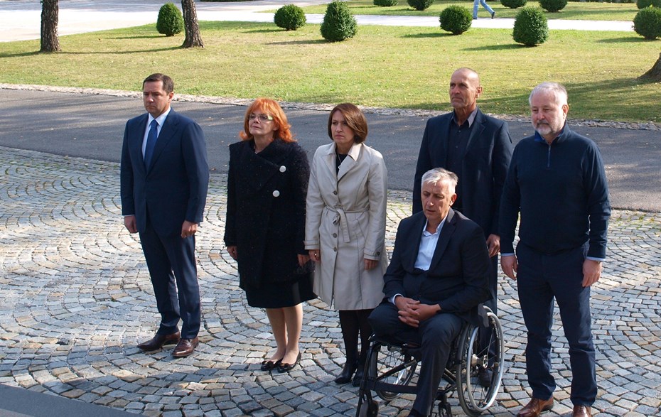 Polaganje vijenaca uoči Dana neovisnosti Republike Hrvatske